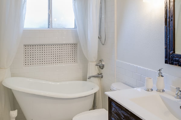Design Tips For Bigger Better Bathrooms Design Tips For Bigger Better Bathrooms