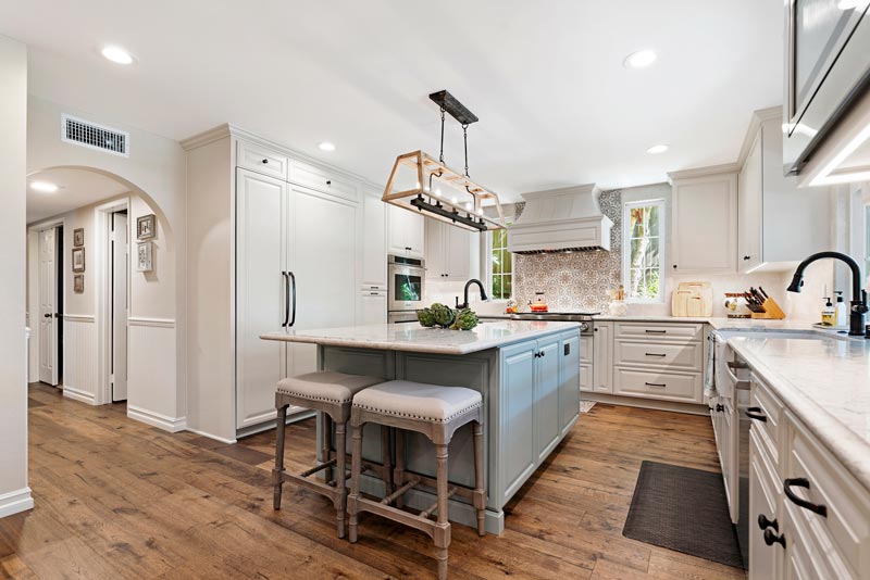 How to Design a Functional Kitchen Island